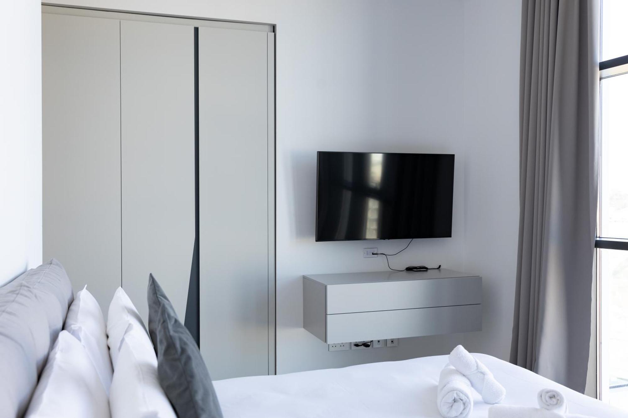 Modern Apartment In The Center Of St Julians By Arcobnb Saint Julian's Luaran gambar