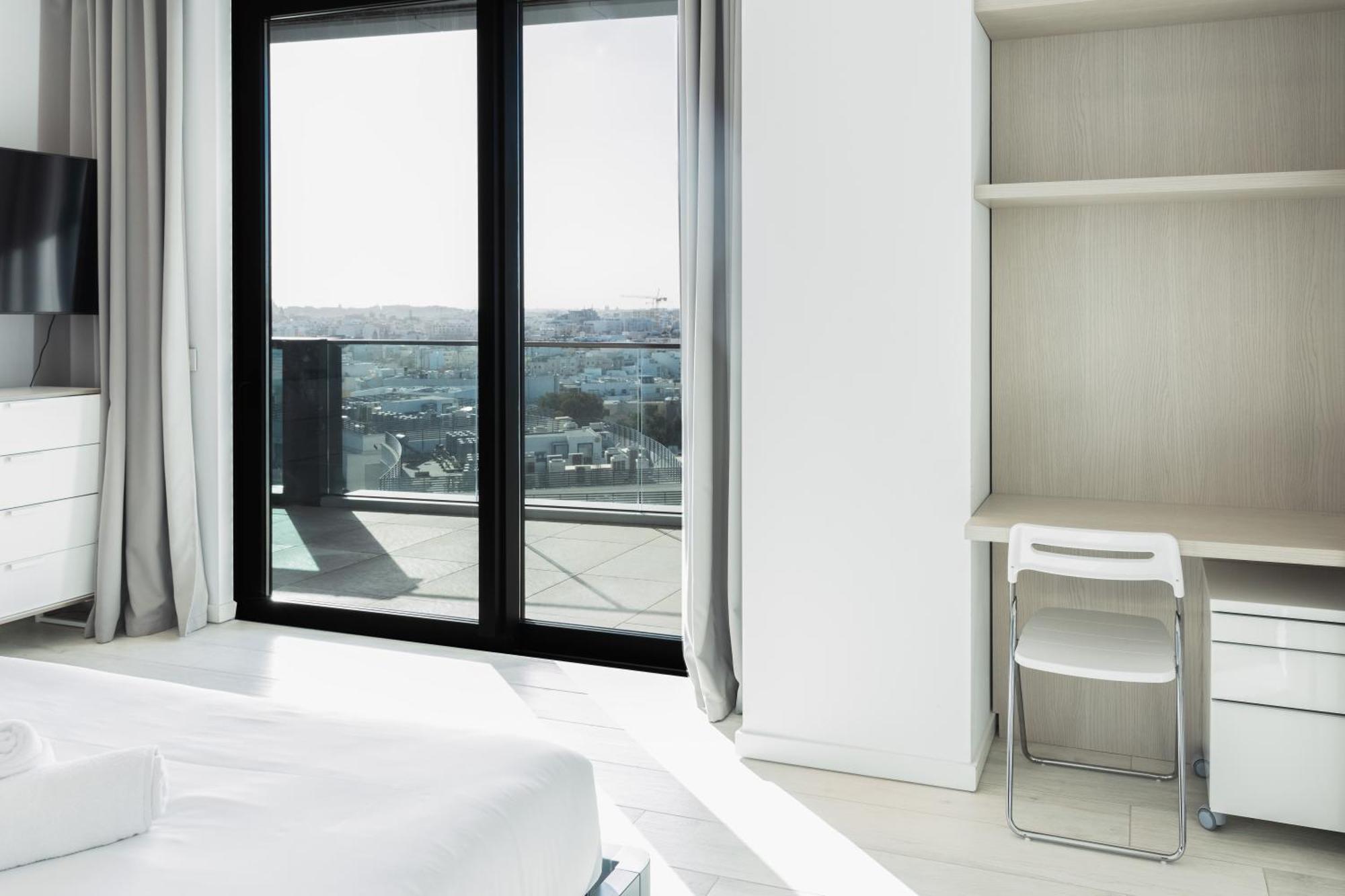 Modern Apartment In The Center Of St Julians By Arcobnb Saint Julian's Luaran gambar